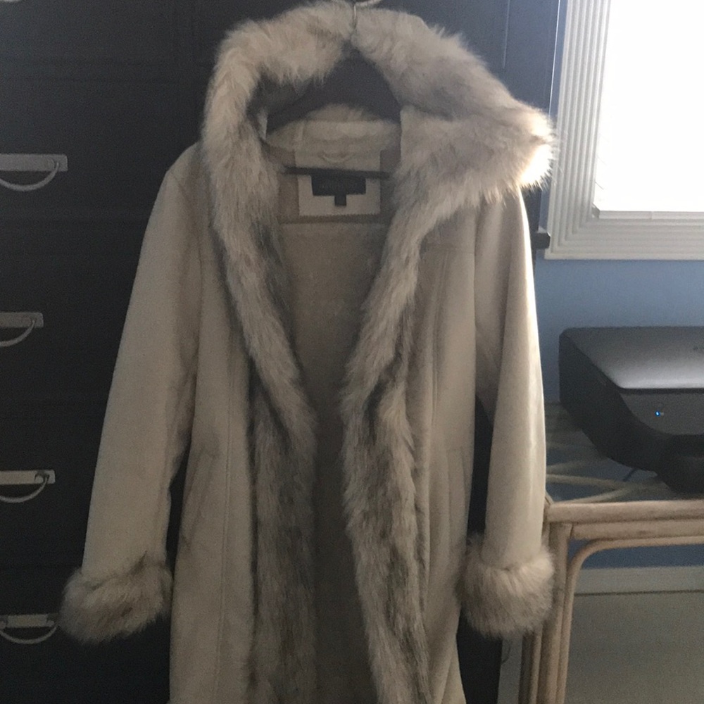 Maxi faux suede fur coat.